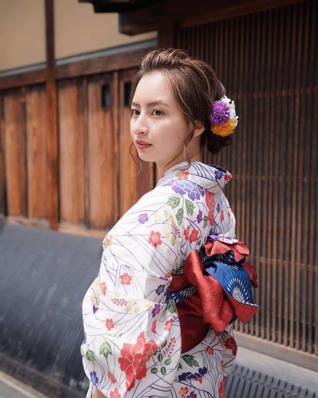 Julia Castroさんのインスタグラム写真 - (Julia CastroInstagram)「Kyoto Japan👘 * #yukata #kimono #kyoto #japan #summer #style #fashion #ootd #outfitoftheday #japanese #culture #girls #retro #style #浴衣 #京都 #日本 #旅 #旅行 #京都旅 #写真 #夏 #夏服 #女の子 #レトロ  #明日はいよいよ仙台meetup #julifashion」7月19日 22時25分 - julia.c.0209