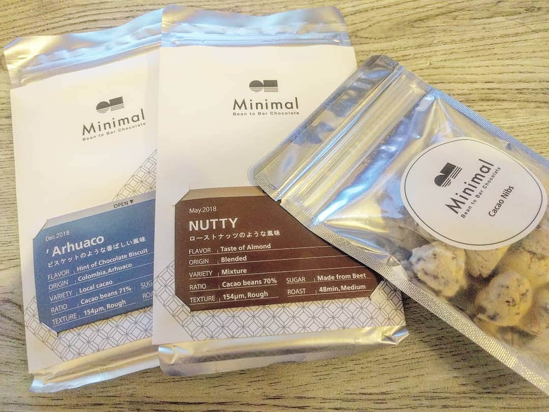 のインスタグラム：「BJさんから美味しいチョコの誕プレ🍫 ありがとうございます✧  #Minimal #chocolate」
