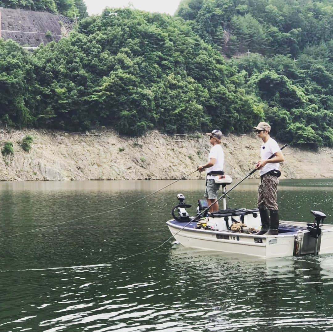 松田悟志さんのインスタグラム写真 - (松田悟志Instagram)「好きな一枚 #バスフィッシング  #bassfishing #bbブラザーズ  #釣りビジョン  #🎣」7月19日 22時50分 - matsuda_satoshi1216