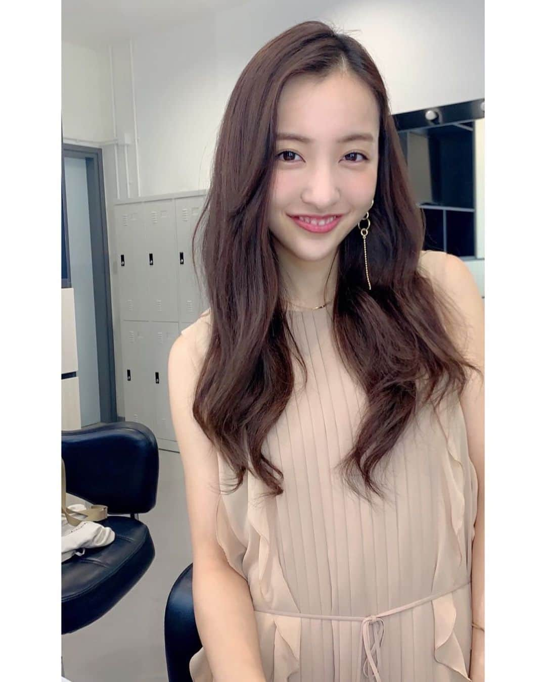 板野友美さんのインスタグラム写真 - (板野友美Instagram)「広告発表とHong Kong Book Fair2019 で香港に来ています🇭🇰 . . . I came to Hong Kong for the advertising Announcement and the book fair 2019!  我這次為了參加廣告發表會和書展來到了香港🇭🇰」7月19日 23時20分 - tomo.i_0703