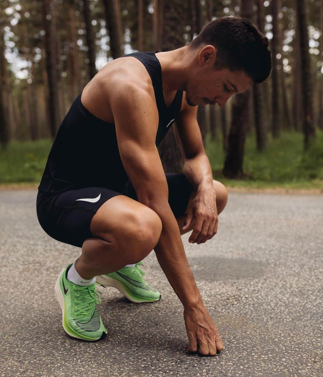 The Run Dept.さんのインスタグラム写真 - (The Run Dept.Instagram)「When you are in the pursuit of greatness you invest in the details. ⠀ @vincentluistri is working to write history as he prepares for the World Triathlon Series title. ⠀ 🔑 Detail: Nike ZoomX Vaporfly Next%, AeroSwift Half Tight, AeroSwift Singlet」7月19日 23時49分 - nikerunning