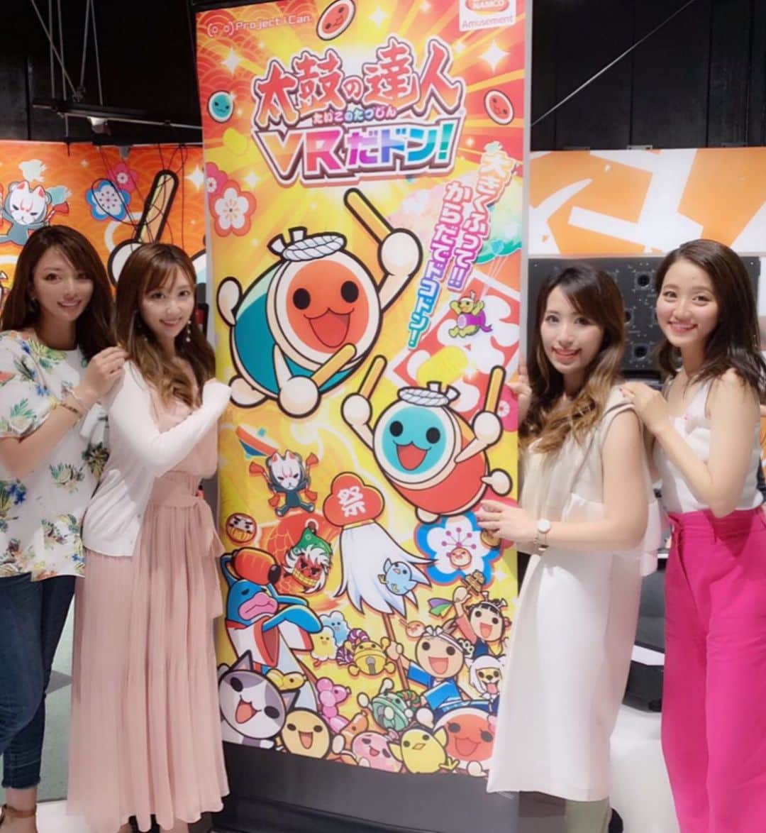 のインスタグラム：「りかぱんだ🐼 @rikapanda.official﻿ くるみん @vegan.kurumi.shirakawa﻿ さりちゃん @sarixoxo101 と﻿﻿ 梅田HEPFIVEにある﻿﻿ 絶叫エンターテイメント【VR ZONE OSAKA】へ。﻿﻿ ﻿﻿ 噂には聞いてたけど、めっちゃおもろいやん😂﻿﻿ 絶叫しまくって汗だく。笑﻿﻿ ﻿﻿ 大人でこんなに叫んで﻿﻿ 爆笑して遊べるところはココしかない‼️笑﻿﻿ ﻿﻿ あやまろはこの３種類体験したで🙌﻿﻿ ・アスレチックVR PAC-MAN CHALLENGE﻿﻿ ・ゾンビサバイバルゲーム ハード・コール﻿﻿ ・太鼓の達人 VRだドン！﻿﻿ ﻿﻿ ゾンビ🧟‍♀️の協力プレイまじでヤバイって😂﻿﻿ 絶対やってほしい😂😂﻿﻿ ﻿﻿ #vrzoneosaka #hepfive #大阪 #梅田 #梅田vr #大阪vr #vr体験 #絶叫 #やばすぎ #おもろすぎ #」