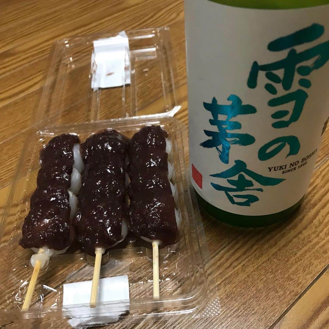 政宗さんのインスタグラム写真 - (政宗Instagram)「#日本酒のアテ に #粒あんだんご  何気に #あんこ や#羊羹 が合うんだよね🍶」7月19日 23時43分 - masamune___date