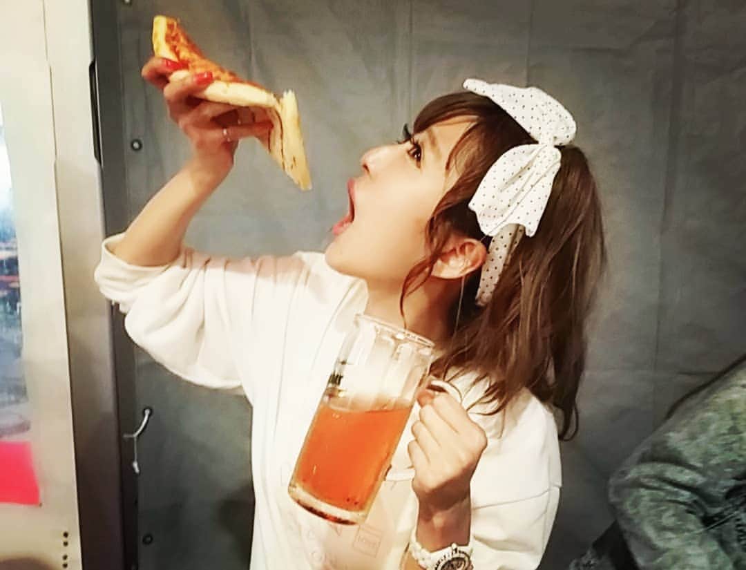 梁愛美のインスタグラム：「I like eating a lot…😋🍴💕 ❥︎ ❥︎ ※オクフェスでも激辛🌶🌶 ❥︎ ❥︎ 【出演情報】 ❥︎ ❥︎ 「MISS OKTRBERFEST 2019」@駒沢🍺💕 ❥︎ ❥︎ https://t.co/apSbswRIea ❥︎ ❥︎ 会場☞駒沢オリンピック公園中央広場 ❥︎ ❥︎ 投票日☞7/20(土)21(日) 14:00~20:00 ❥︎ ❥︎ PRステージパフォーマンス☞15:30〜 ❥︎ ❥︎ 投票方法☞会場で飲食して頂いたレシートで投票可能🍺(1000円のレシートで1票。) ❥︎ ❥︎ 明日は1日会場にいます🙋💕 ❥︎ ❥︎ SNS投票☞7/12(金)〜21(日) #いいねの数でSNS賞 ❥︎ ❥︎ #MISS_OKTOBERFEST のハッシュタグが着いた記事の【いいね♡】の数が投票数に繋がります🍺 ❥︎ ❥︎ グランプリに選ばれると来年度のイメージモデル＆公式テーマソングを歌わせて頂けます🏆🎤✨ ❥ ❥ みなさんいいね♡(投票)ご協力お願いします🙏💕 ❥︎ ❥︎ #MISS_OKTOBERFEST2019 #oktoberfest #oktoberfest2019 #beer #prost #instagramjapan #instagramfashion #beerstaglam #idol #japanesegirl #kawaii  #tabasco #platinumproduction #ミスオクトーバーフェスト #ミスオクトーバーフェスト2019 #オクトーバーフェスト #オクトーバーフェスト2019 #オクトーバーフェスト駒沢 #駒沢オクトーバーフェスト #ミスコン #ビール好きな人と繋がりたい #ビアスタグラム #激辛アイドル #梁愛美 #プラチナムプロダクション」