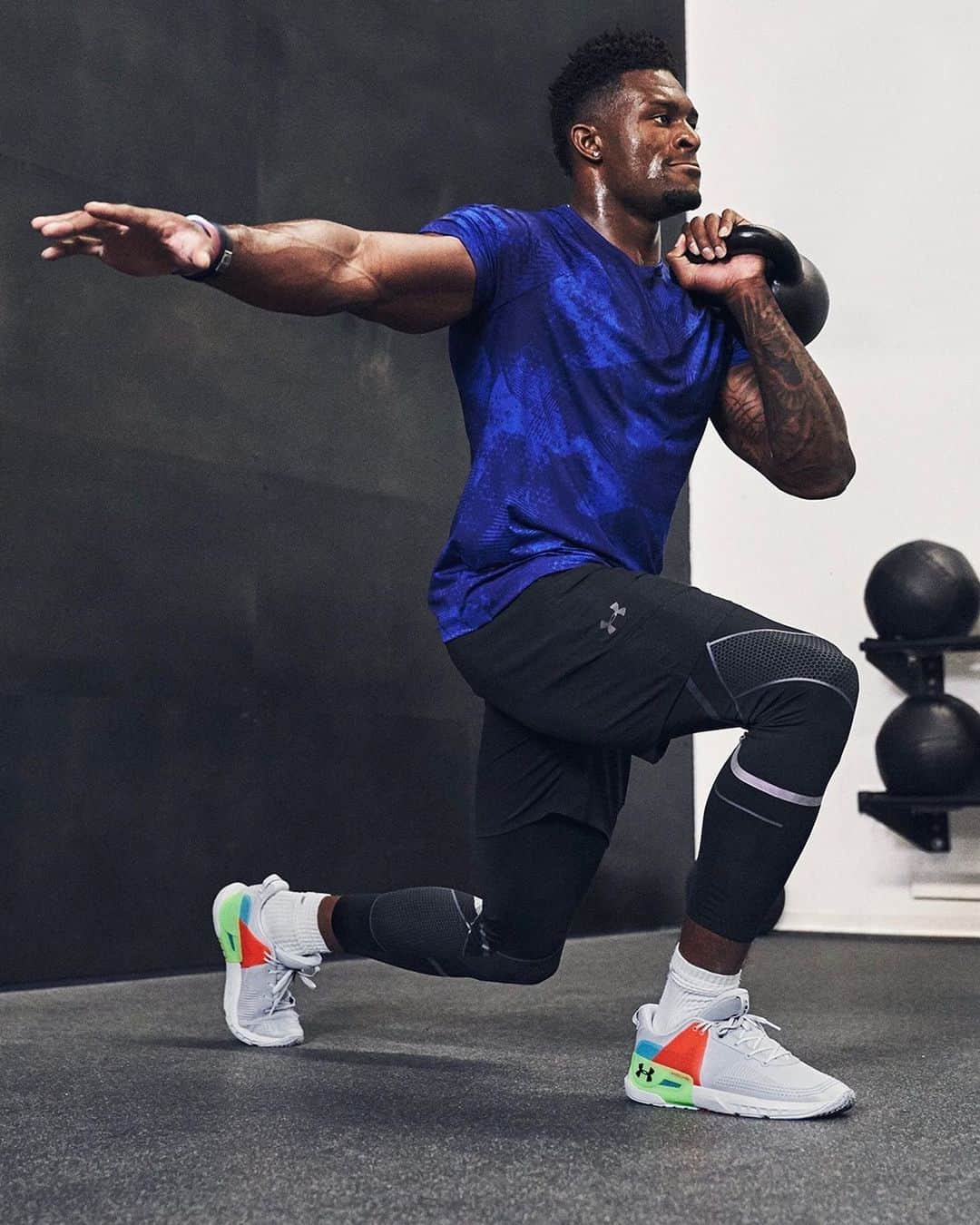 Under Armourさんのインスタグラム写真 - (Under ArmourInstagram)「Explosive on every rep. 💥 The #UAHOVRApex features a durable layering system to help stabilize burst so athletes like @dkm14 can build prolific power. 💪 Tap to enhance total performance.」7月20日 0時01分 - underarmour