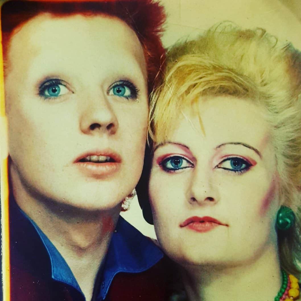 ボーイ・ジョージさんのインスタグラム写真 - (ボーイ・ジョージInstagram)「Photo booth #70s with my friend Jackie (Hilda) #Bowie #beehive」7月20日 0時14分 - boygeorgeofficial