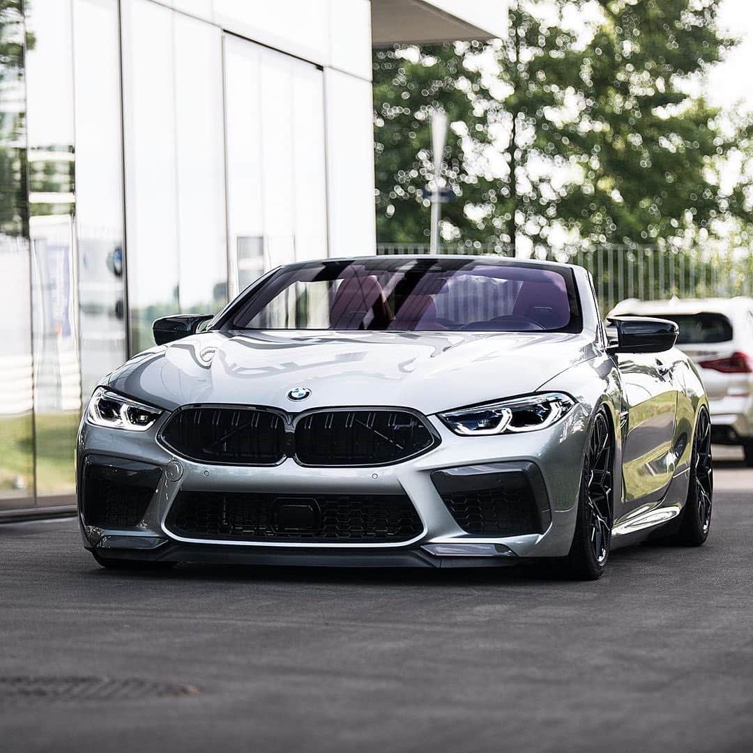 CarsWithoutLimitsさんのインスタグラム写真 - (CarsWithoutLimitsInstagram)「BMW M8 Competition Convertible  Photo @srs_swissrichstreets  #carswithoutlimits #toronto #bmw #m8competiton」7月20日 1時00分 - carswithoutlimits