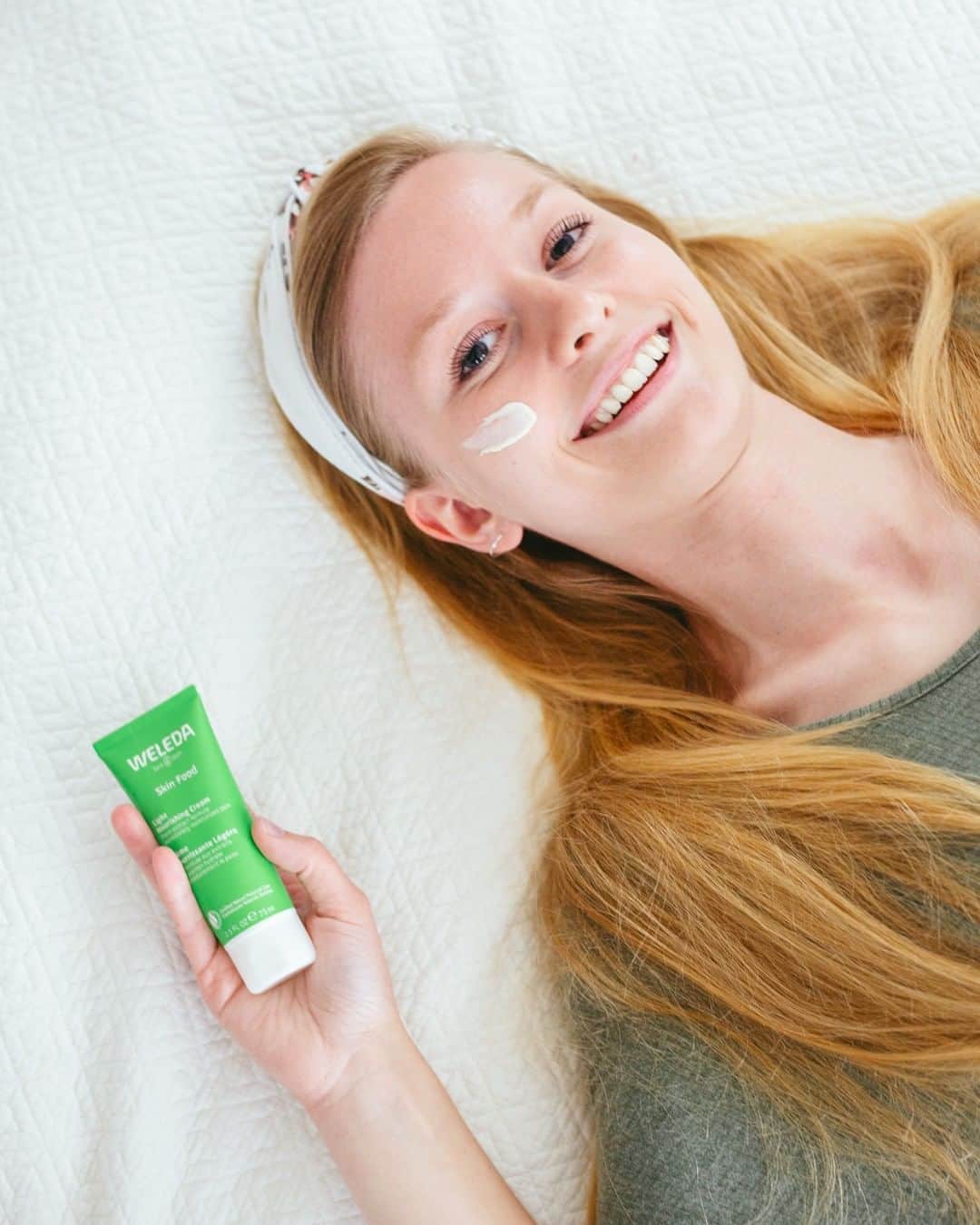 Weledaのインスタグラム：「Skin Food light is the perfect lightweight moisturizer for daily use! 💚 It's a lighter, fast-absorbing version of the classic Skin Food Original Ultra-Rich Cream. Let us know if this is one of your Weleda Favorites!」