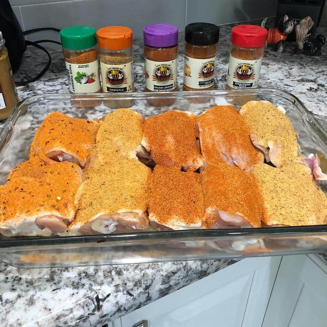 Flavorgod Seasoningsさんのインスタグラム写真 - (Flavorgod SeasoningsInstagram)「🔊🔊ATTENTION MEAL PREPPERS‼‼⁠ 🚨🚨🍱🍱🤩🤩PERFECT FOR MEAL PREPPING‼‼‼ ⁠ -⁠ ✅ZERO CALORIES PER SERVING⁠ ✅MADE FRESH⁠ ✅MADE LOCALLY IN US⁠ ✅FREE GIFTS AT CHECKOUT⁠ ✅GLUTEN FREE⁠ ✅PALO & KETO FRIENDLY⁠ -⁠ Available here ⬇️⁠ CLICK link in the bio -> @flavorgod⁠ or visit website: www.flavorgod.com⁠ -⁠ Meal prep by: @4mercarbivore⁠ ⁠ -⁠ -⁠ #food #foodie #flavorgod #seasonings #glutenfree #mealprep  #keto #paleo #vegan #kosher #breakfast #lunch #dinner #yummy #delicious #foodporn」7月20日 1時01分 - flavorgod