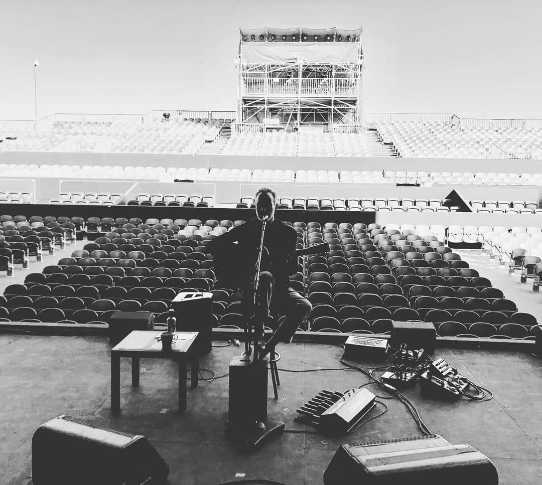 スティングさんのインスタグラム写真 - (スティングInstagram)「#Soundcheck See you tonight at Cap de Roig Festival www.sting.com/tour Photo: @mkcherryboom」7月20日 1時25分 - theofficialsting