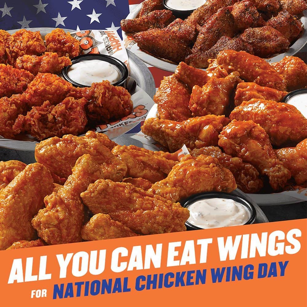 Hootersさんのインスタグラム写真 - (HootersInstagram)「It's our favorite holiday. And we know it's your favorite holiday too. #NationalChickenWingDay is around the corner. Celebrate on July 29 with All You Can Eat Wings. 🍗 Visit the link in our bio for more deets!」7月20日 1時19分 - hooters