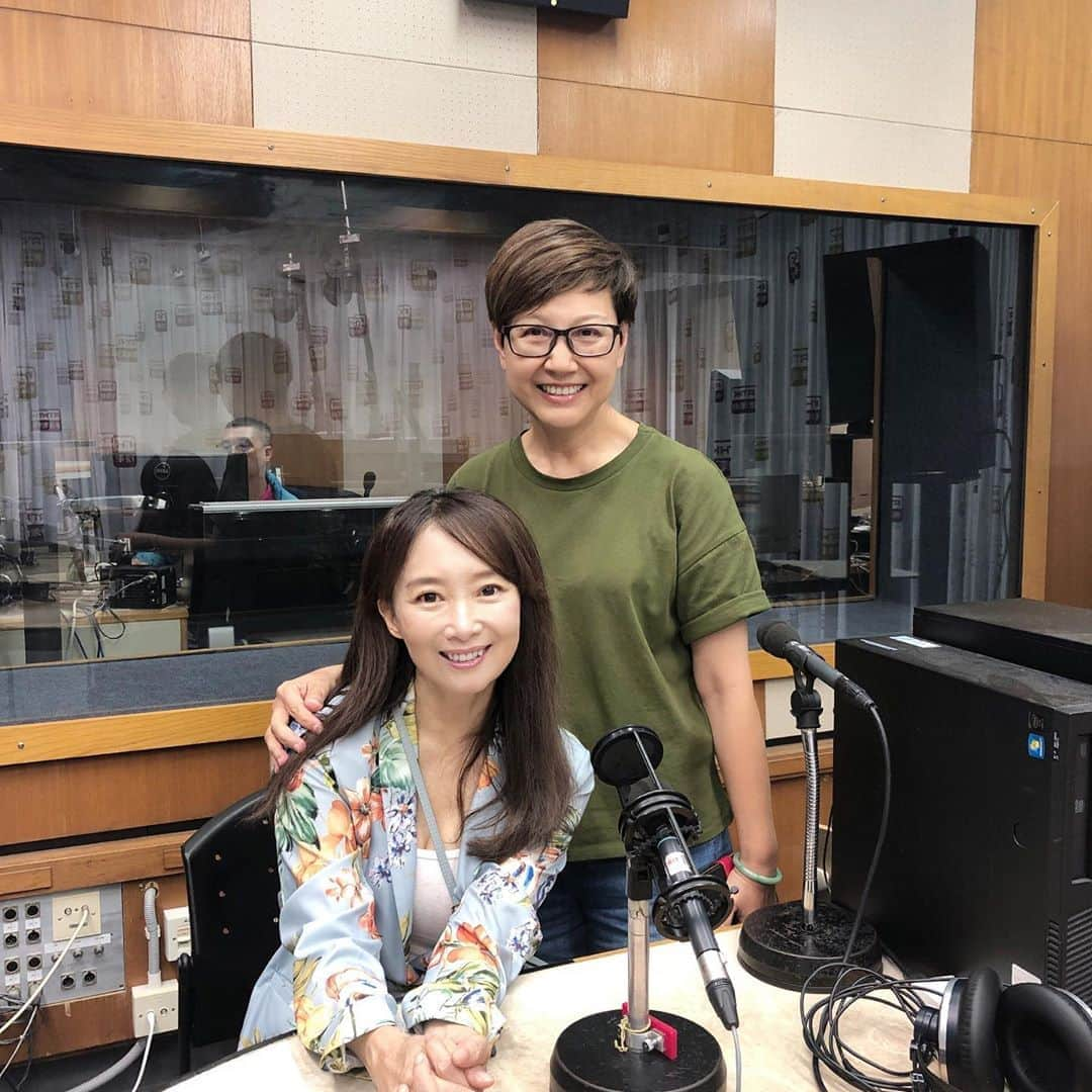 アグネス・チャンさんのインスタグラム写真 - (アグネス・チャンInstagram)「At RTHK recording a program to promote the book about Tokyo and another new book about child rearing.」7月20日 1時19分 - agneschan1