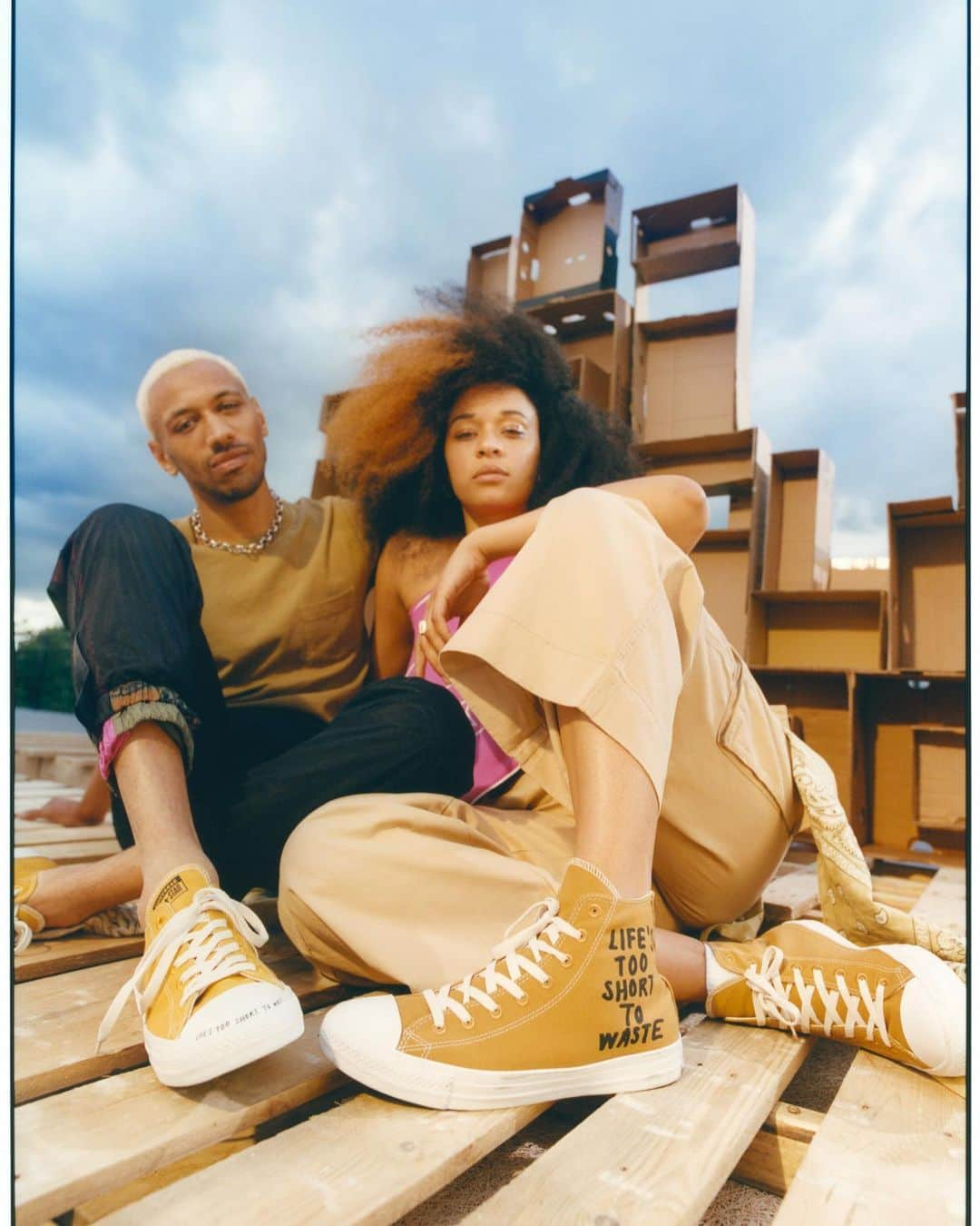 converseさんのインスタグラム写真 - (converseInstagram)「The Chuck Taylor All Star Renew Canvas upper is crafted from 100% recycled polyester that came from used plastic bottles. The same Chuck spirit, bottled. #ConverseRenew available now at Converse.com.」7月20日 1時32分 - converse