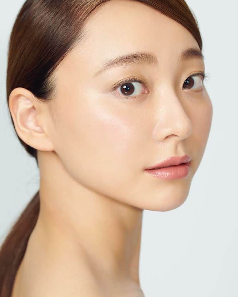のインスタグラム：「Model: @shokohazz210  Hairmake: @a_k_o_k_o  Photographer: @yamaze24 . . . . . . . . . . . . . . . . . . #tokyo #portrait #beautifulpeople #beautiful #photography #japan #skincare #tamron #nikon #東京 #写真」