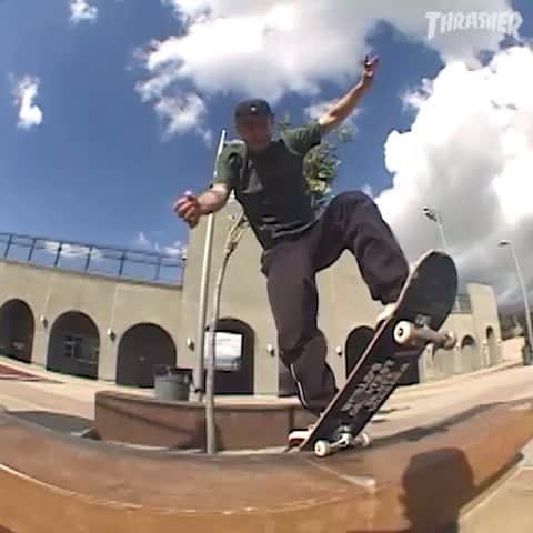のインスタグラム：「👉🏽 @artformbrand’s ‘Hard to Earn’ video starring @jackcurtin @teejharris @jahbulbatron & @mattmillerskate is LIVE on ThrasherMagazine.com 📡」