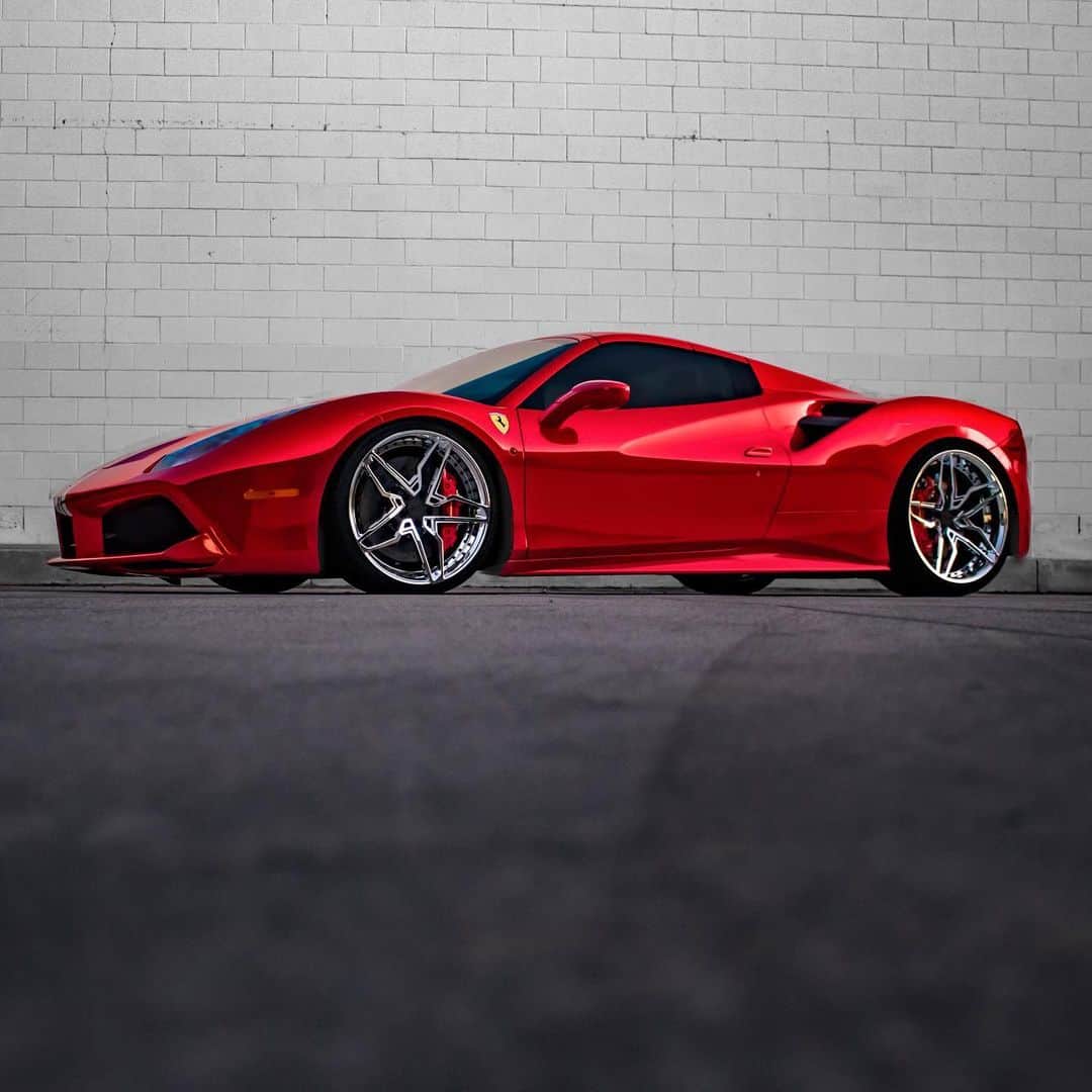 CarsWithoutLimitsさんのインスタグラム写真 - (CarsWithoutLimitsInstagram)「Red Chrome 488 with @gfgwheels “FM488” Wheels Follow @giovannawheels to see more wheels #giovannawheels #gfgwheels #ferrari488」7月20日 13時07分 - carswithoutlimits