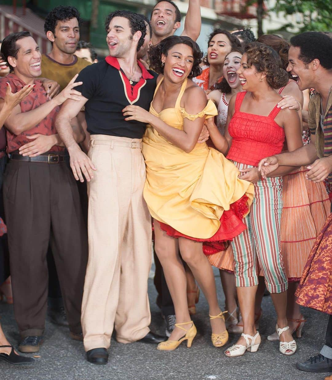 Just Jaredさんのインスタグラム写真 - (Just JaredInstagram)「West Side Story co-stars @arianadebose and @davidalvarez111 film the iconic “America” scene in NYC! #WestSideStory #ArianaDeBose #DavidAlvarez Photos: INSTARimages, SplashNewsOnline」7月20日 12時02分 - justjared