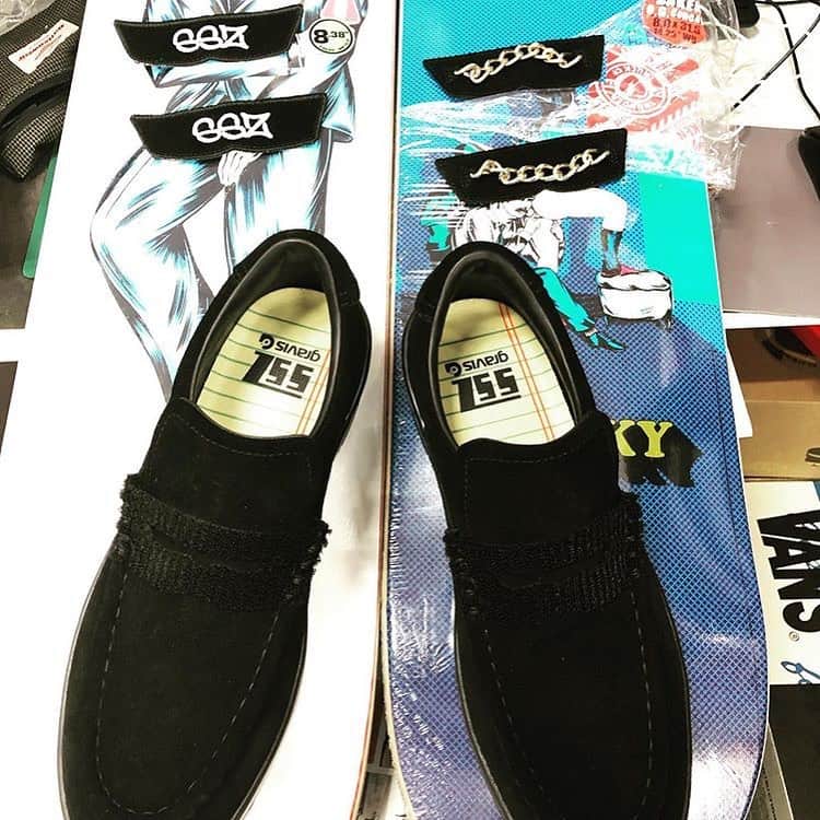 GRAVIS Japanさんのインスタグラム写真 - (GRAVIS JapanInstagram)「7/20発売 gravis x SSZ ”MULTI−LOAFER" #gravis#ssz#beamssurfandsk8 #multiloafer」7月20日 12時08分 - gravisjapan