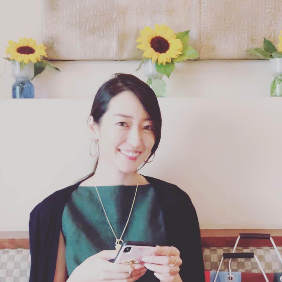 相武紗季さんのインスタグラム写真 - (相武紗季Instagram)「なつひの投稿をみて思い出した☺️ 先日の楽しい時間。前向きで笑顔いっぱいの彼女はキラキラしてました✨✨私も頑張ろっと！！ #久しぶりにプライベートで写真撮ってもらった #嬉しい #お誕生日おめでとう 💕」7月20日 12時32分 - aibu_saki