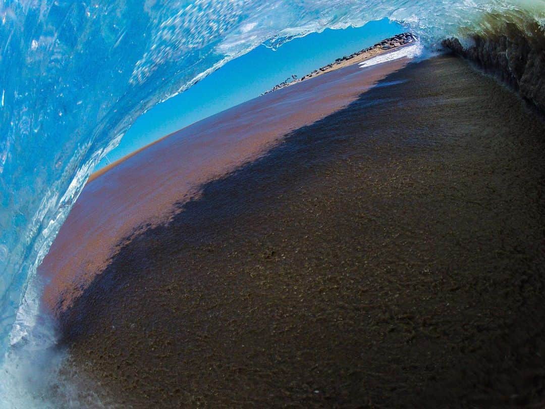 Robbie Crawfordさんのインスタグラム写真 - (Robbie CrawfordInstagram)「“If you like long walks on the sand and natural exfoliation ... I got you covered” - Wedge #GoPro #HD2」7月20日 12時35分 - robbiecrawford