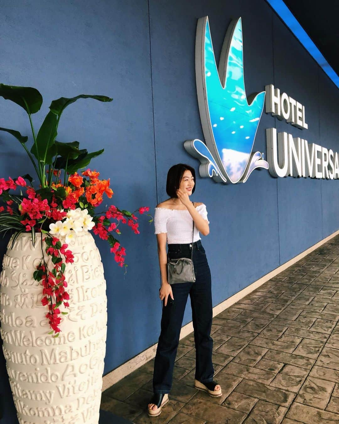 田辺かほさんのインスタグラム写真 - (田辺かほInstagram)「今回大阪で宿泊したホテル→@universalport  ホテルからユニバまで徒歩で行けるし、なによりホテルの中にミニオンが沢山いて可愛すぎました🥺❤️ . #ユニバーサルポート  #大阪#大阪旅行#osaka#osakatrip#usj #universalstudiosjapan #hoteluniversalport #universalport」7月20日 12時43分 - kaho__tanabe