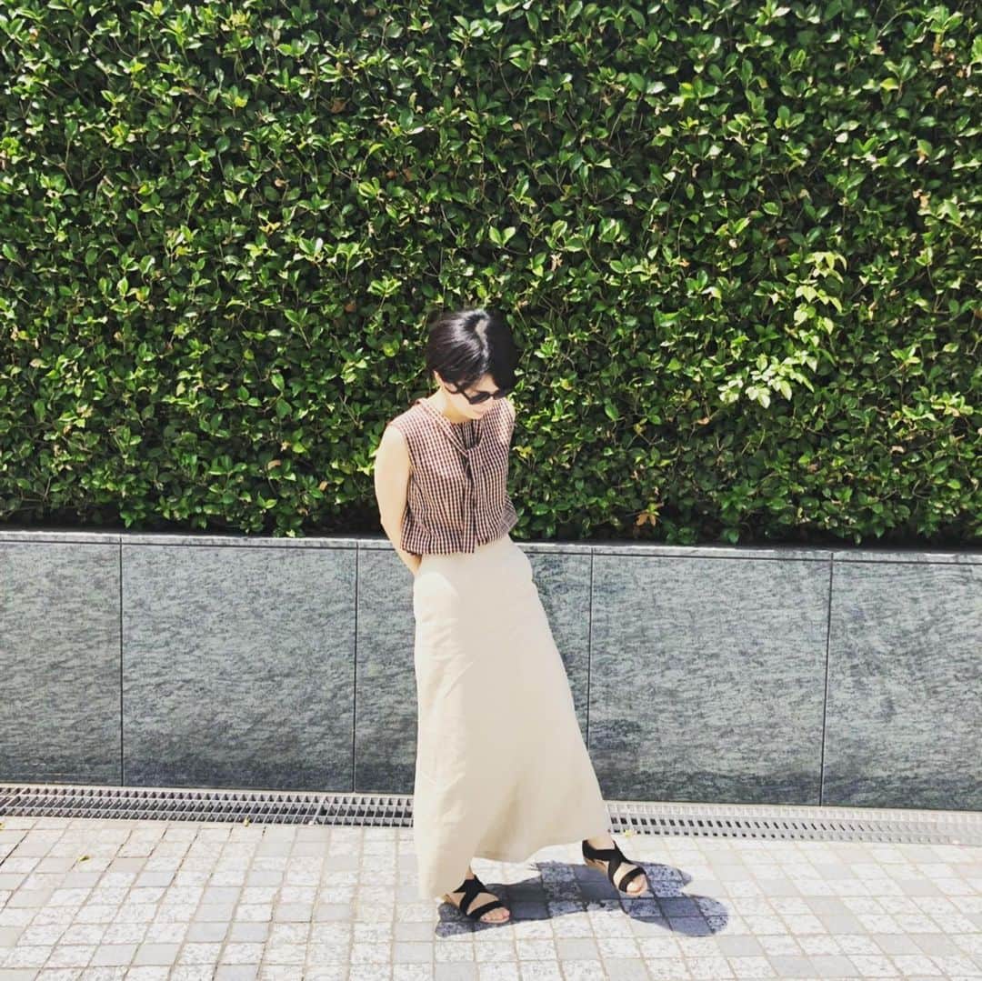 熊木杏里のインスタグラム：「昨日は、アルバムのレコーディングに向けての打ち合わせ。 🚢☁️☁️ 毎回楽しみだなぁとは思うけれど 今回はデビュー当時の様な 気持ちになって立っています。  辛い事件や、驚愕するニュースが 飛び込んできます。 自分ひとりからでも 明るい灯火は周りの人にも連鎖すると 教えて貰いました。 皆さんもどうか。」