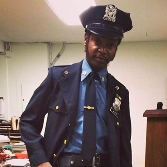 ラリー・ギリアード・Jrさんのインスタグラム写真 - (ラリー・ギリアード・JrInstagram)「I climbed into the skin and soul of Chris Alston for the last time yesterday morning. Gonna miss this crusader for good and righteousness. Beat cop to Detective to Lieutenant from ‘72-‘85. New respect for the men in blue who walked the Deuce in the 60’s, 70’s and 80’s. As much a part of the fabric of that scene as all the pimps, prostitutes and gangsters. Trying to maintain some semblance of order in the wilderness by any means necessary. As I retire the role, I salute all the Chris Alston’s out there. Hope I did you some justice! #thedeuce #42ndstreet #hbo #thedeucehbo #nyc #2019」7月20日 5時26分 - thereallgjr