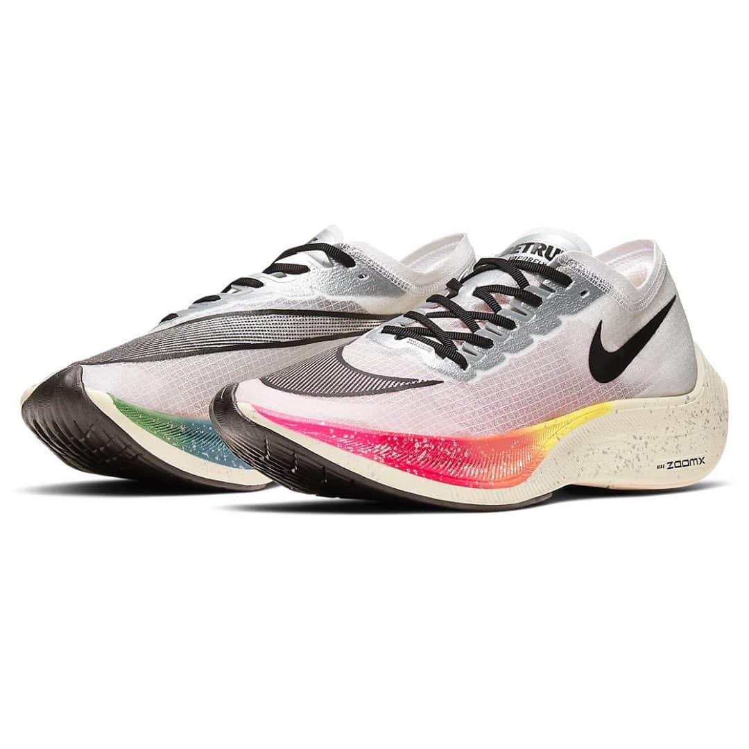 HYPEBEASTさんのインスタグラム写真 - (HYPEBEASTInstagram)「@hypebeastkicks: The @nike ZoomX Vaporfly NEXT% runner is back with a colorful “Be True” makeover. Celebrating the LGBTQIA+ community, the sneaker features Gilbert Baker’s iconic rainbow flag translated into a gradient design. The special release is available now to Nike+ members at @nike online for around $310 USD.  Photo: Nike」7月20日 5時16分 - hypebeast