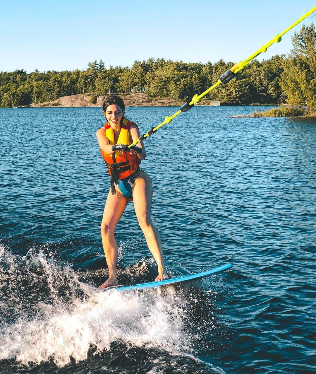 Azzyのインスタグラム：「Surfing into the weekend like 🏄🏻‍♀️ (Please note: individuals in photo may appear cooler than they are…it may or may not have taken me a long time to actually stand on the board 🤦🏻‍♀️)」