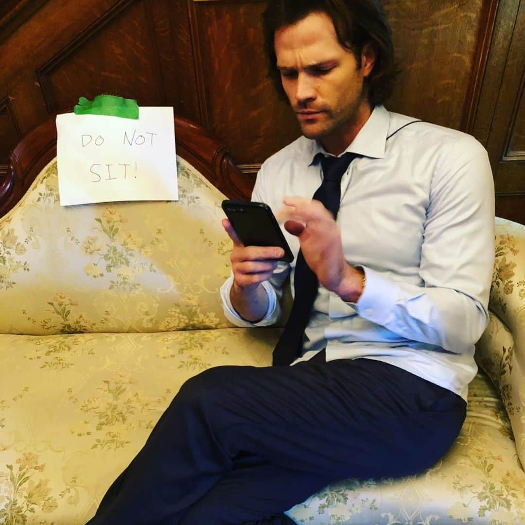 ジェンセン・アクレスさんのインスタグラム写真 - (ジェンセン・アクレスInstagram)「Happy Birthday, partner.  Here’s to nearly 4 decades of breaking the rules. 😂. Love ya pal.  #happybirthdayjaredpadalecki」7月20日 6時09分 - jensenackles