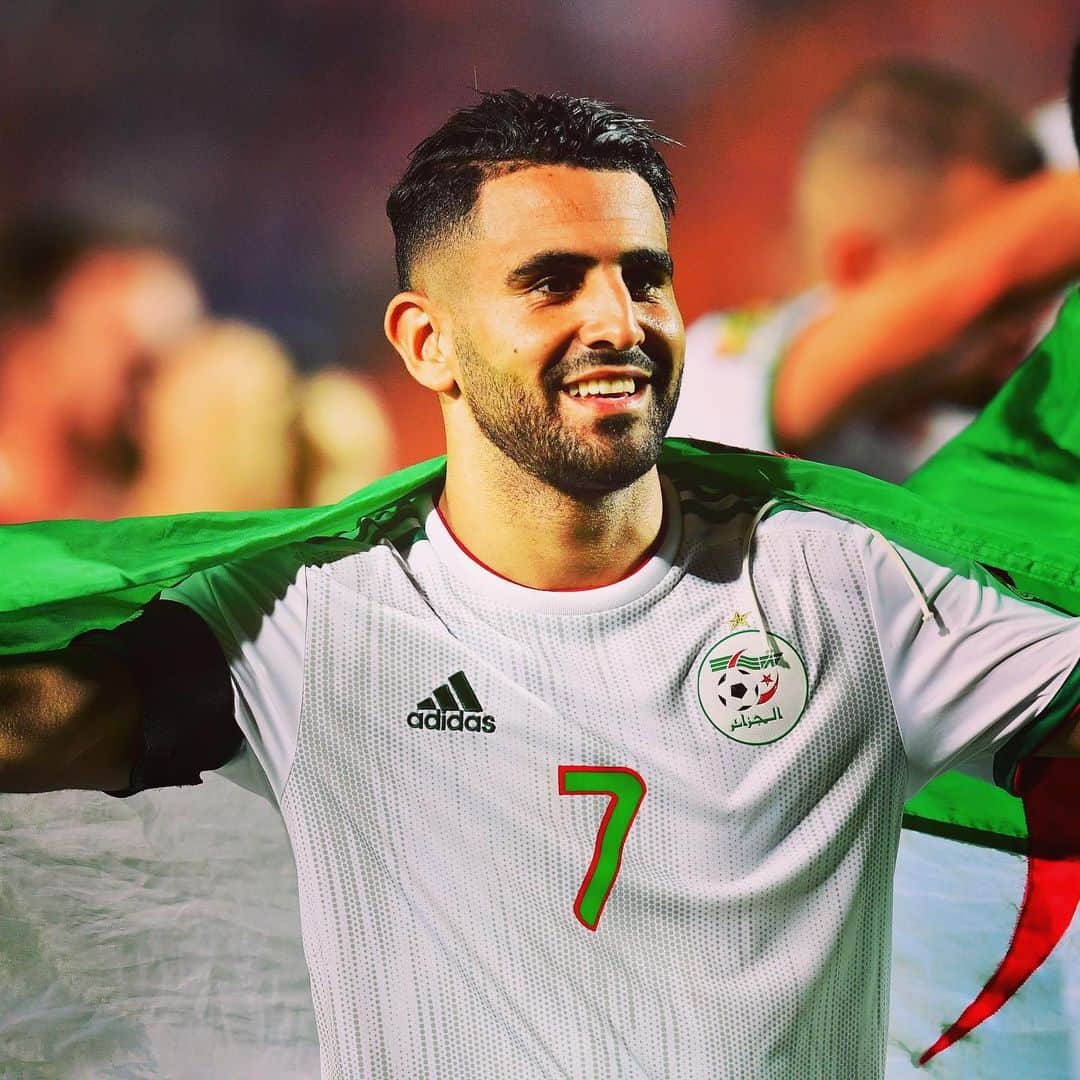 プレミアリーグさんのインスタグラム写真 - (プレミアリーグInstagram)「Congratulations to #AFCON2019 champions Algeria 👏 🇩🇿」7月20日 6時18分 - premierleague