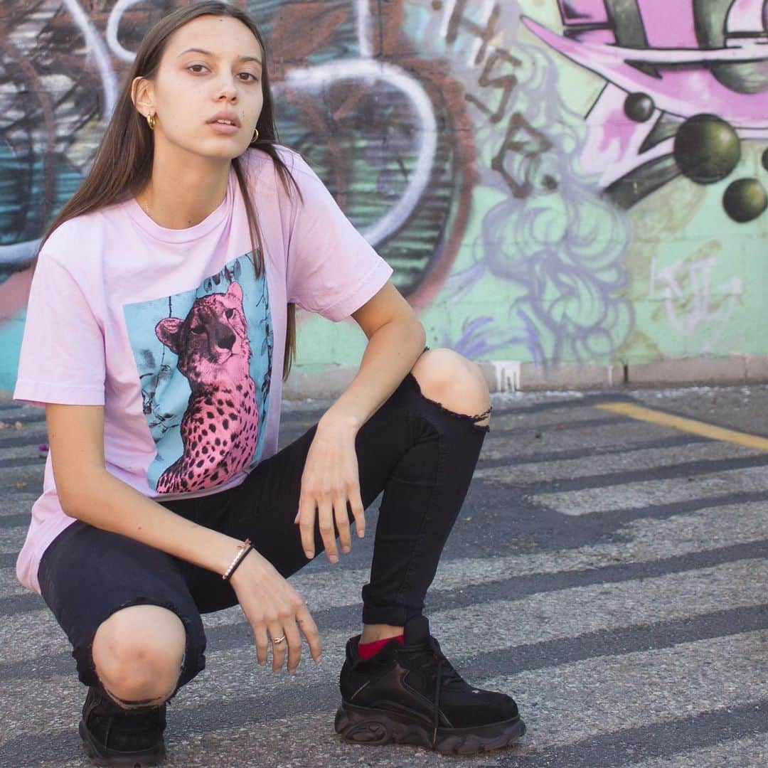 のインスタグラム：「Painted Cheetah tee is available.  #altruapparel #altru #cheetah #cheetah #streetwear #streetart」