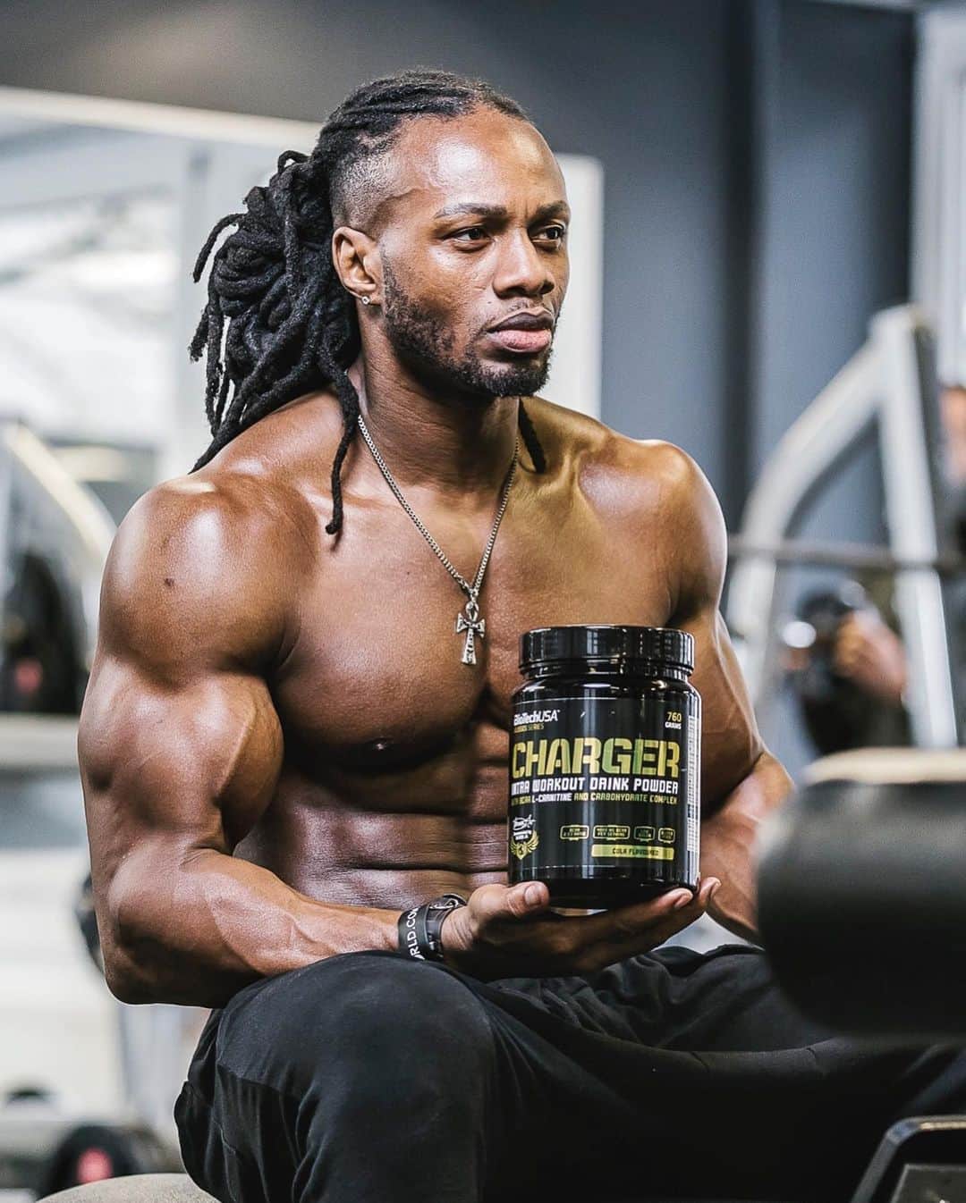 Ulissesworldさんのインスタグラム写真 - (UlissesworldInstagram)「Bring on the Weekend! #letsgo @ulissesseries Supplements WWW.UAPPARELWORLD.COM By @biotechusa  _ JOIN my Personalised Training Program & Meal Plan 👆Link in my bio👆Tailored programs and meal plans for everyone! #letsgo IAMDEDICATED.ULISSESWORLD.COM _ 📸 @athletesphotography  _  #Ulissesworld #Aesthetics #ulissesseries #biotechusa」7月20日 6時47分 - ulissesworld