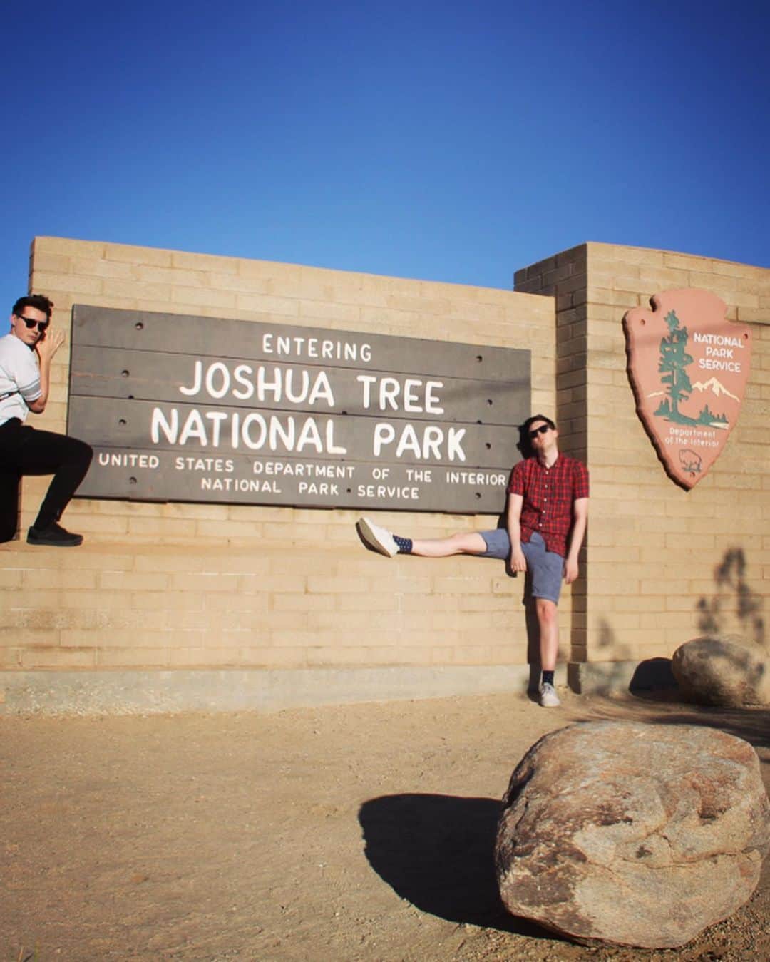 フィル・レスターのインスタグラム：「Last days in the desert 🏜🦎」