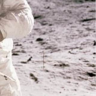 アメリカ大使館さんのインスタグラム写真 - (アメリカ大使館Instagram)「1969年7月20日 50年前の今日、アポロ11号は月面着陸に成功したんです‼️ 人類にとっても大きな一歩になった記念の日から半世紀って凄い👀‼️ . #us #usa #america #nasa #space #moon #apollo #apollo50 #spacesuit #50thanniversary #astronaut #aerospace #jaxa #roket #アメリカ #留学 #宇宙 #宇宙飛行士 #月面着陸 #月 #アポロ #宇宙服 #打ち上げ #記念日 #半世紀 #人類 #はじめの一歩」7月20日 10時08分 - usembassytokyo
