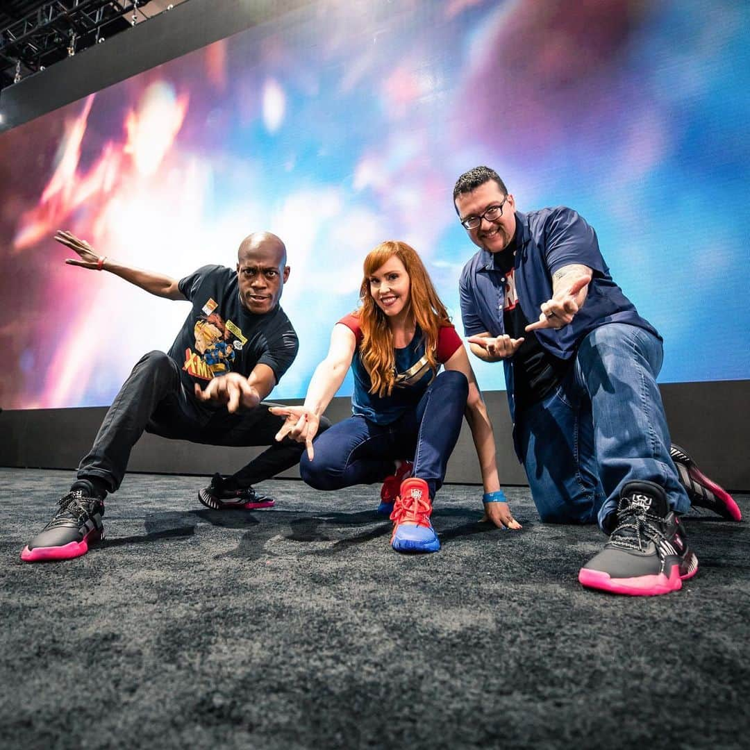 Marvel Entertainmentさんのインスタグラム写真 - (Marvel EntertainmentInstagram)「👟 @adidashoops shows off some Spidey-worthy sneakers at the #MarvelSDCC booth! Stop by to see the new #DONISSUE1 in the Amazing Spider-Man and Symbiote colorways. #ad」7月20日 11時13分 - marvel