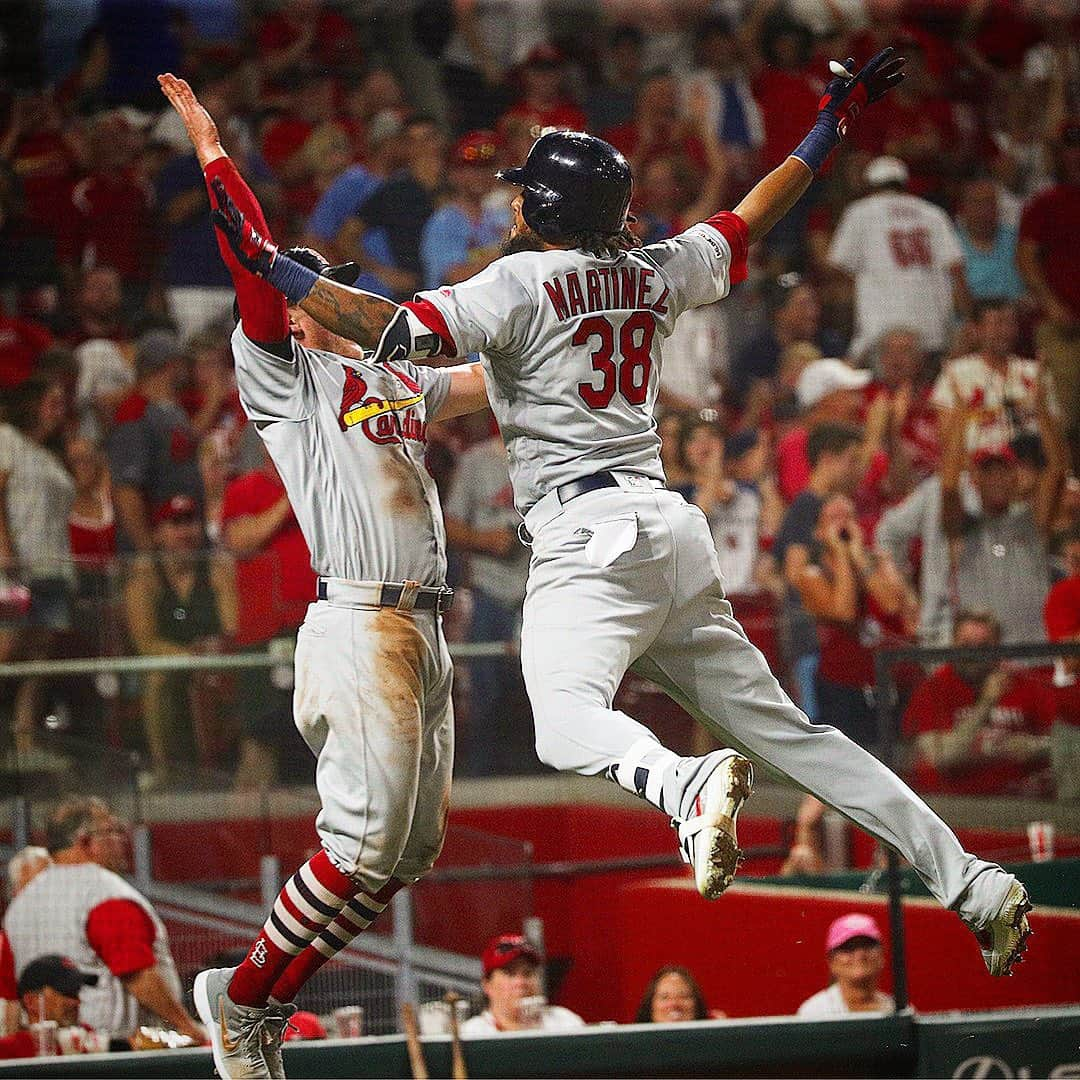 MLBさんのインスタグラム写真 - (MLBInstagram)「Cards with a casual 10-run inning. 🔥」7月20日 11時20分 - mlb