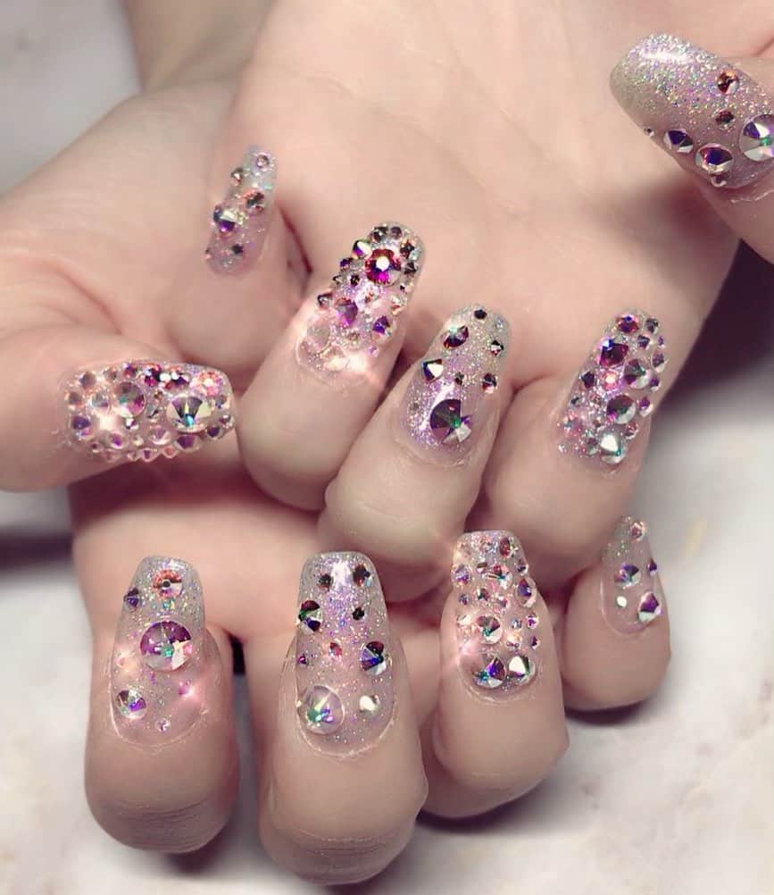 のインスタグラム：「🆕nail💅❤️ @lien_liliy  しおりさんが独立したよ！ ・新しい店舗オープン 住所↓ ーーーーーーーーーーーーー Lien(リアン) 〒150-0043 東京都渋谷区道玄坂1-19-10 J-1ビル 5F (☎︎)03-5456-0603 ーーーーーーーーーーーーー ・予約はDM、LINEのみだから ＤＭしてみてね🥺」