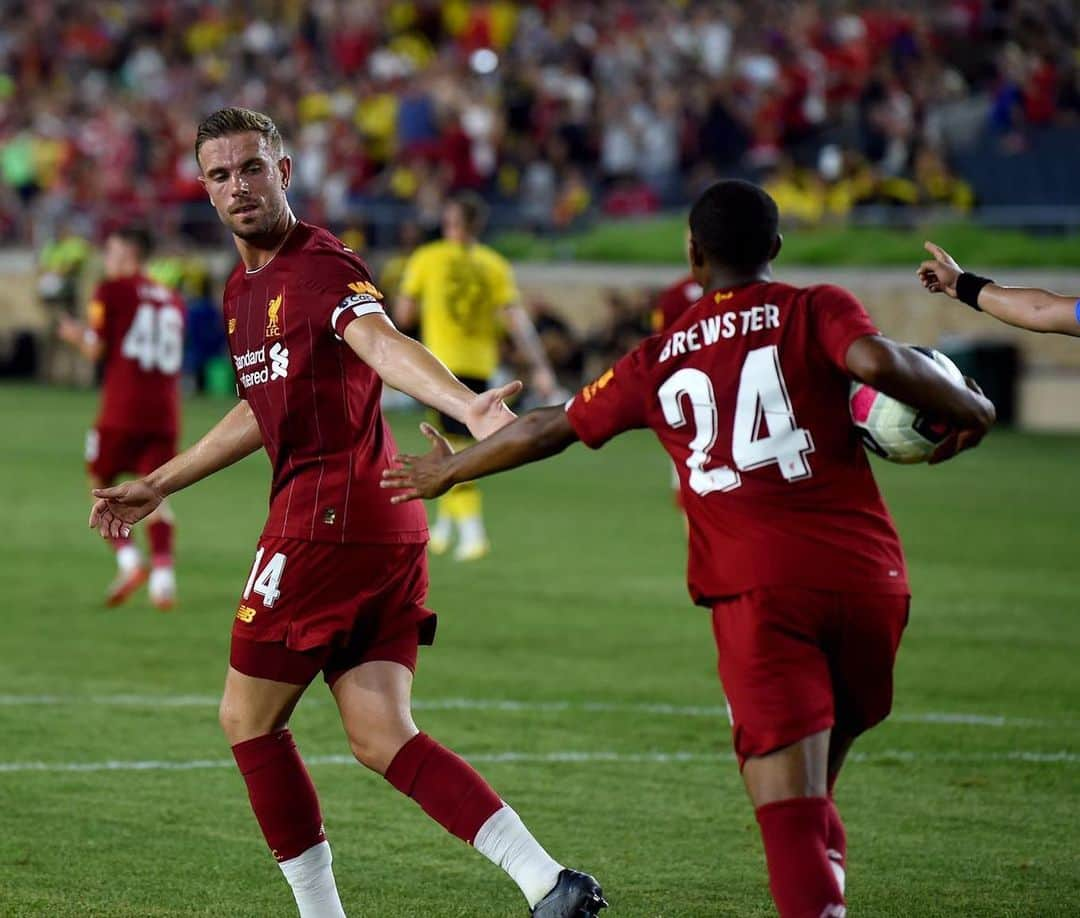 リアン・ブリュースターさんのインスタグラム写真 - (リアン・ブリュースターInstagram)「Good to get back on the pitch and get more minutes last night. Thanks to @jhenderson for letting me have the pen🙌🏾 Next Stop Boston🇺🇸」7月20日 22時27分 - rhianbrewster