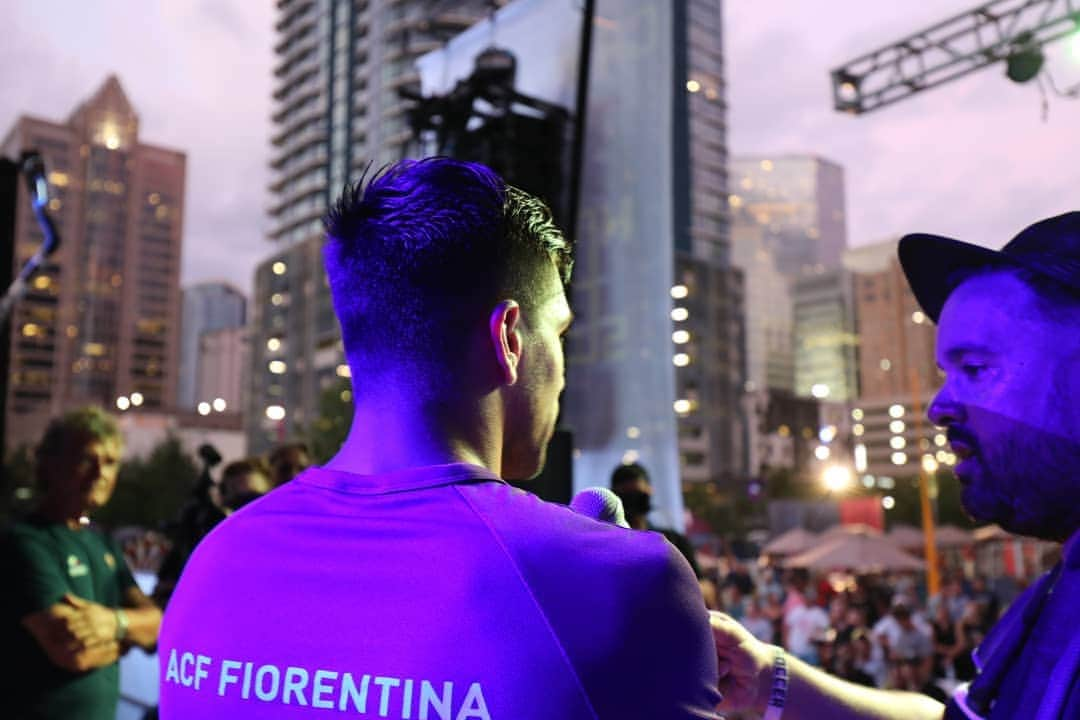 ACFフィオレンティーナさんのインスタグラム写真 - (ACFフィオレンティーナInstagram)「#Charlotte #HouseOfSoccer Presentata la sfida @arsenal vs #Fiorentina @intchampionscup  #ForzaViola」7月20日 21時06分 - acffiorentina