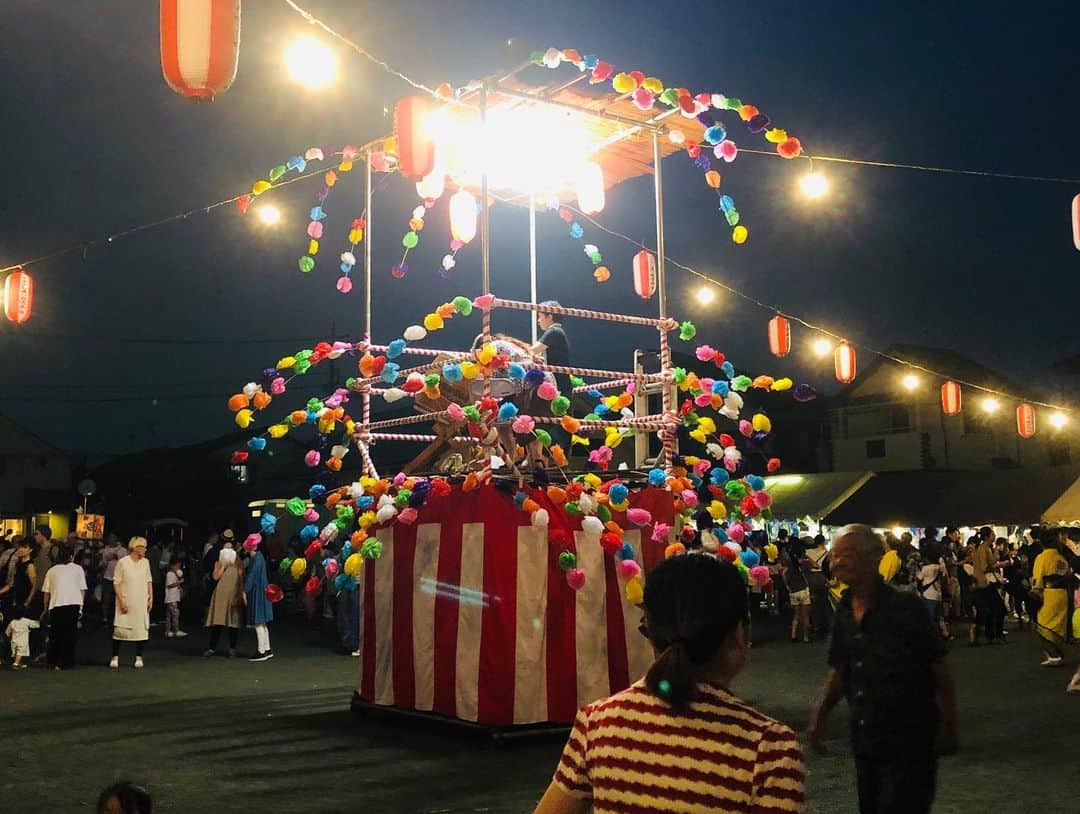 進藤やす子さんのインスタグラム写真 - (進藤やす子Instagram)「いいよね盆踊り。スーパーローカルな、しかも幼稚園でやってるお祭りだから何度もドラえもん音頭がリピ。あと東京音頭🙆‍♀️ . . #夏祭り」7月20日 21時31分 - yasukoshindo