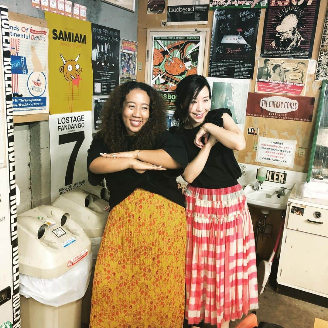 山嵜廣和のインスタグラム：「今日はジェシーとコトリちゃんがゲスト参加してくれたのです！たのです！ぎゃー！」