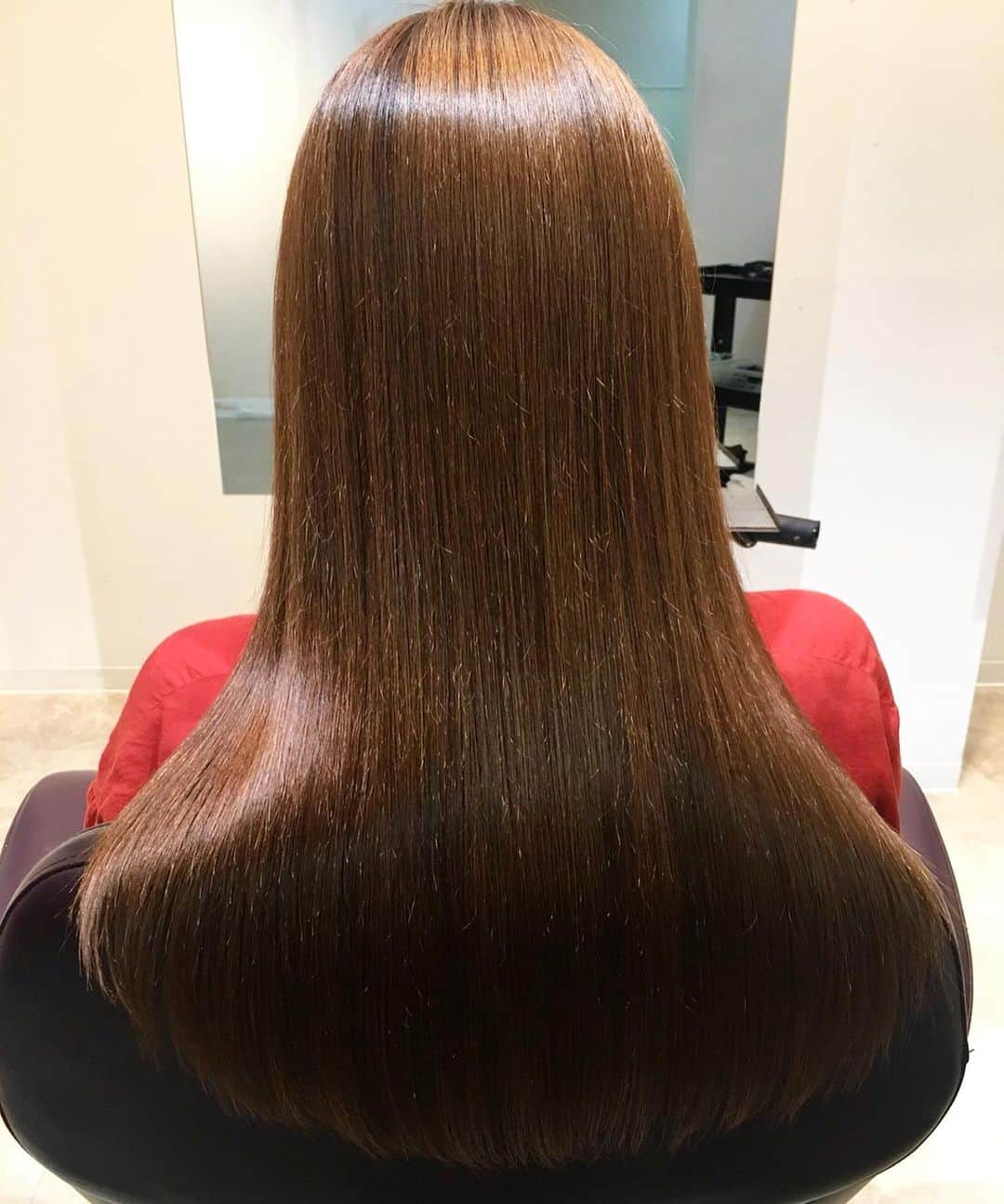 美髪クリニックさんのインスタグラム写真 - (美髪クリニックInstagram)「#美髪クリニック . 毎月 #美髪エステ  して下さる サロンスタッフさん🤗💗 . . TEL 0662514141 大阪府大阪市中央区西心斎橋1-9-13 AH御堂清水町ビル5階 (完全予約制) . . #美髪 #美髪ケア #髪質改善 #艶髪 #心斎橋 #大阪 #トリートメント #難波 #美容室 #ケアリスト #ヘアケア #ヘッドスパ #オーガニック #オーガニックコスメ #コスメクローゼット #ヘアエステ  #アンチエイジング #ヘアエイジング #カウンセリング #ツヤ #つや」7月20日 21時45分 - bigamiclinic