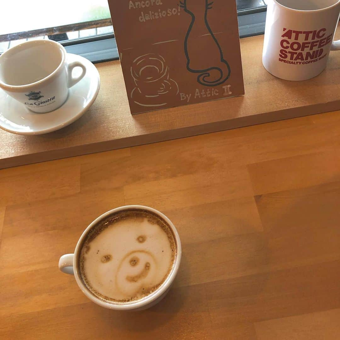 悠花さんのインスタグラム写真 - (悠花Instagram)「ATTIC COFFEE さんで私もラテアートに挑戦させていただきました❣️ ・ クマの模様を書きました🐻✨ 上手くできてるでしょうか！？(笑)  #atticcoffee #出島ワーフ#ラテアート#悠花のナガサキ街音#長崎#長崎県ホンダカーズ#ホンダ#nib#model#松尾悠花#haruka#instagood #instalike #lol#hair#make#fashion#Love#enjoy」7月20日 22時08分 - haruka_217_