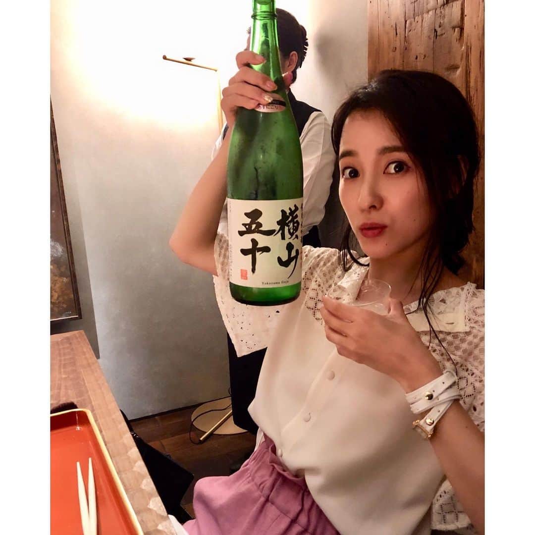 奈津子さんのインスタグラム写真 - (奈津子Instagram)「収録終わりにダッシュして夢にまでみた初音鮨さんへ🍣ストイックさと、ユニークさの相まった極上の名店でした…🥺 ・ #家電 #家電好き #家電女優 #奈津子  #初音鮨 #日本酒女子」7月20日 22時09分 - natsuko_kaden