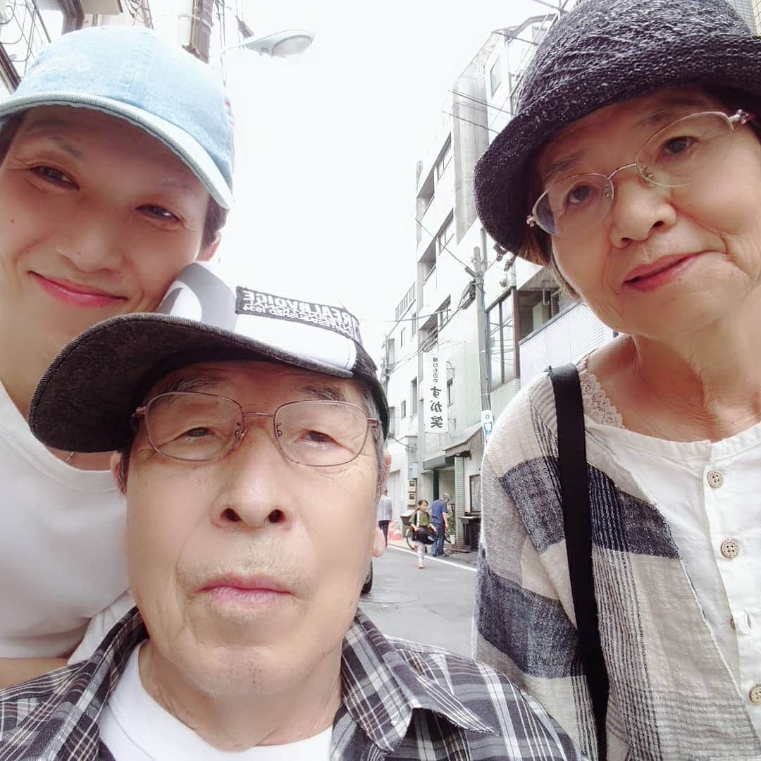 KAORUさんのインスタグラム写真 - (KAORUInstagram)「やる気を出して両親とランチ♪  #Marvelouspro #両親 #ランチ #介護生活」7月20日 13時26分 - yukisaku_88