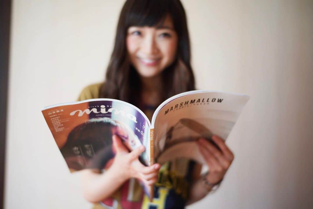 有安杏果さんのインスタグラム写真 - (有安杏果Instagram)「♪﻿ ﻿ 憧れの雑誌﻿ 『mina』と『日本カメラ』に﻿ 初めて出させていただきましたっ🌟﻿ ﻿ ﻿ 本当に本当に嬉しいですっっっ❤﻿ ﻿ とっても素敵な雑誌なので是非😌✨﻿ ﻿ 有安杏果﻿ ﻿ #mina﻿ #ミーナ﻿ #日本カメラ﻿  #CAPA #7月20日発売 #Sony ﻿ #Leica﻿ #canon﻿ #カメラ女子﻿ #メガネ女子﻿ #憧れの雑誌﻿ #夢が叶う」7月20日 14時01分 - ariyasu_momoka_official