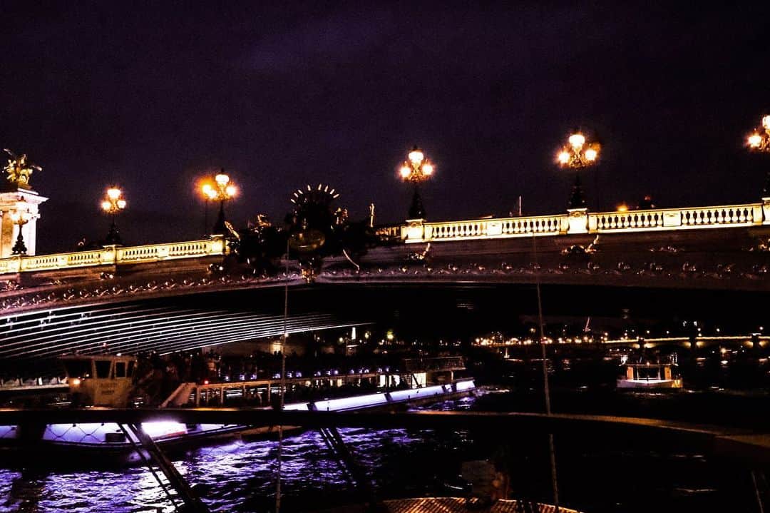 日野礼香さんのインスタグラム写真 - (日野礼香Instagram)「セーヌ川クルーズから見た夜景  #seineriver #seinerivercruise #paris #france🇫🇷 #myphotography #フランス旅行 #パリ#セーヌ川クルーズ #夜景」7月20日 14時30分 - reicheru219