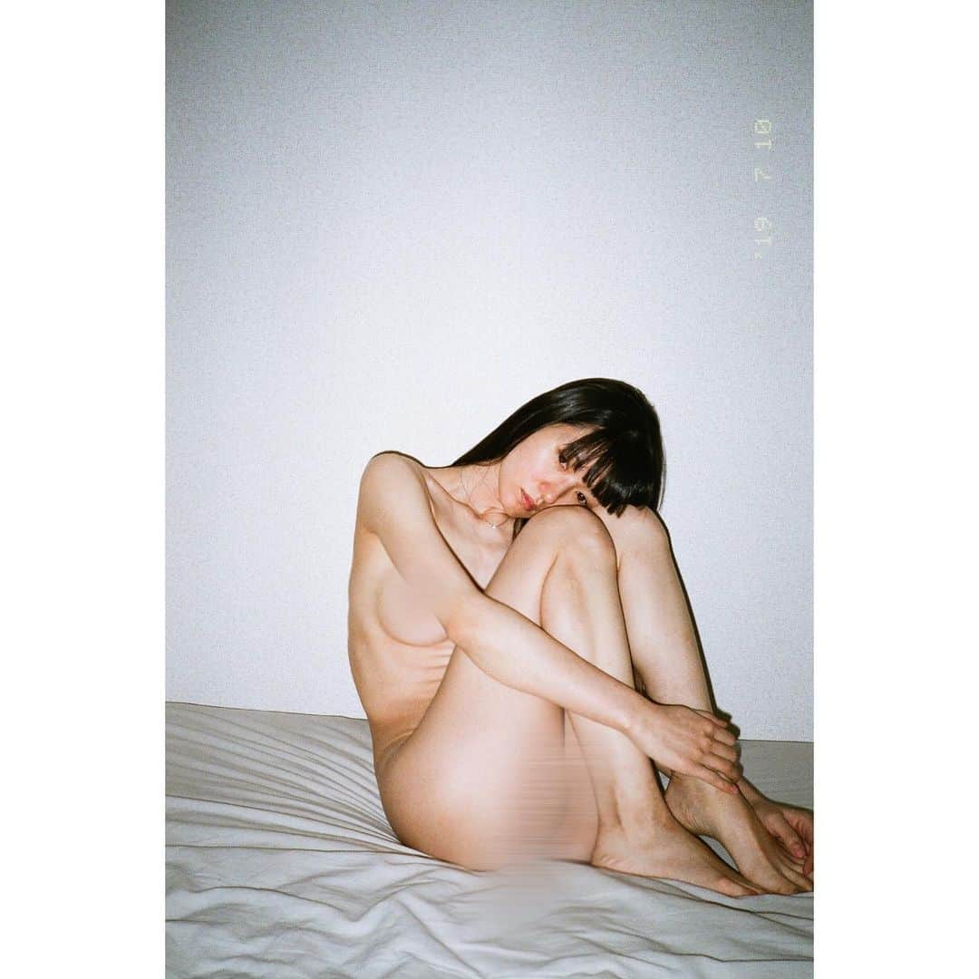 兎丸愛美さんのインスタグラム写真 - (兎丸愛美Instagram)「さみしいのポートレート」7月20日 14時42分 - usamaru_manami