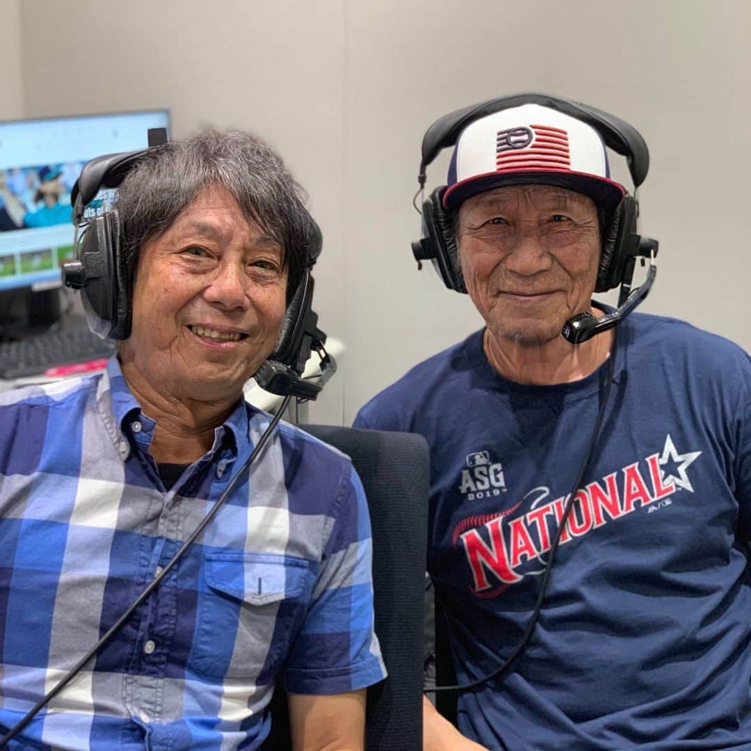 のインスタグラム：「#⚾️ #MLB #解説 今日は、深澤アナウンサーと一緒に #mariners × #angels を #DAZN で解説🎙 ・ 8回終了時点でパーフェクトピッチングの #MikeLeake . ・ 2012年8月15日に @raysbaseball 相手にチームメイトのKING #FelixHernandez が達成して以来、24人目の快挙達成か！と期待がかかりましたが、9回先頭のLAA #LuisRengifo にカウント1-1からインローのチェンジアップをコンパクトにライトへ運ばれ達成ならず。 ・ しかし、自身10年のキャリアで2度目となる完封勝利。 ・しかも、100球をきる97球という球数で @mariners の連敗をストップしました。 ・ 素晴らしいピッチングでした！ ・ #MajorLeagueBaseball #Baseball #ilovebaseball」